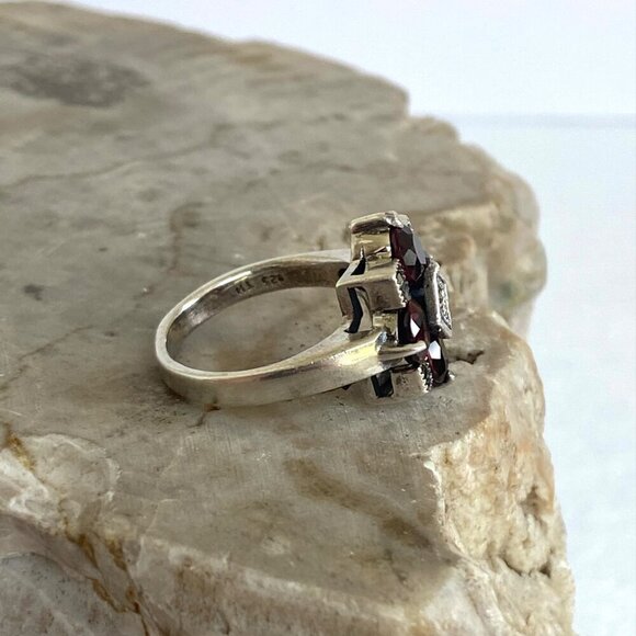 Sterling Silver 925 Multi Stone Round Prong Set Garnet & Marcasite Ring Sz 5.5 - Picture 5 of 16